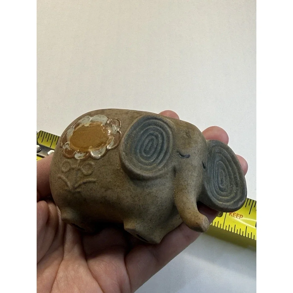 Vtg Small Art Pottery Clay ELEPHANT Stick or Hat Pin Holder Figurine Japan